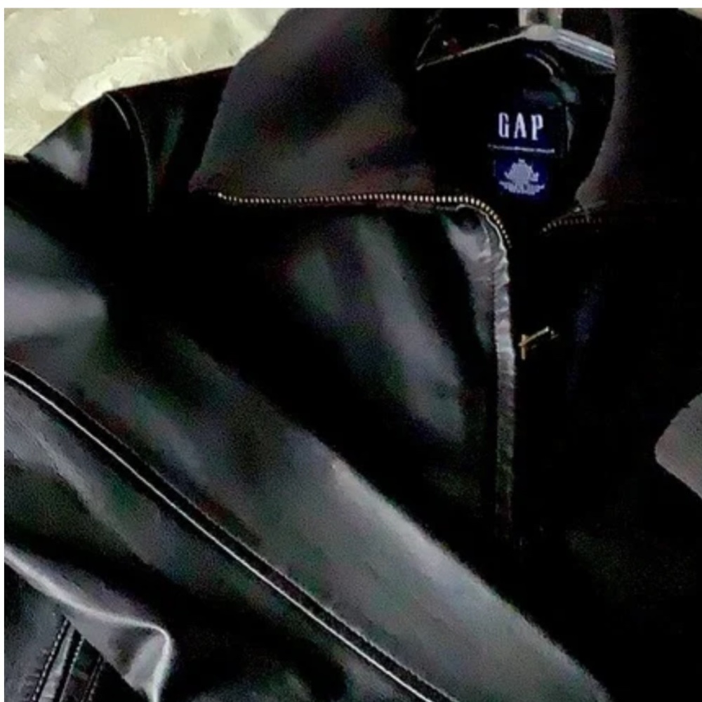 Genuine vintage black Gap bomber jacket- unisex - perfect condition